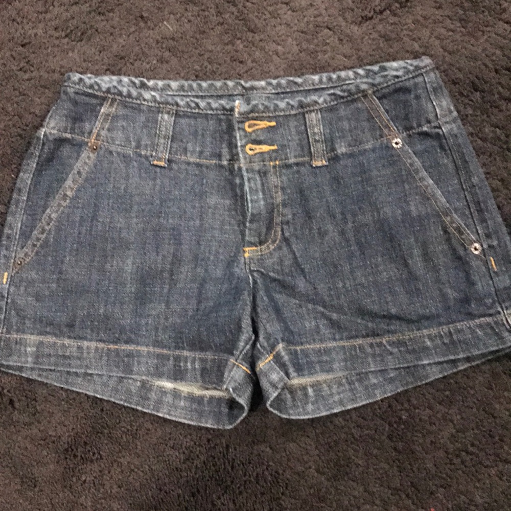 Gap shorts